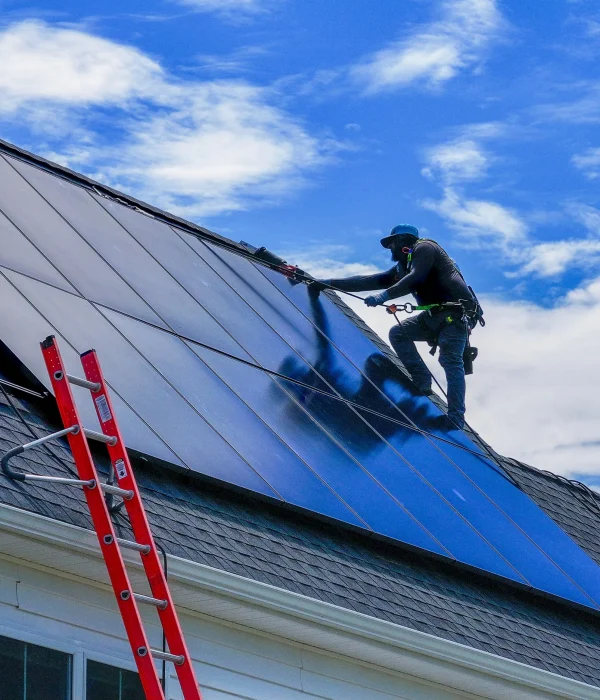 Looking To Go Solar? Here's How To Choose a Solar Company
