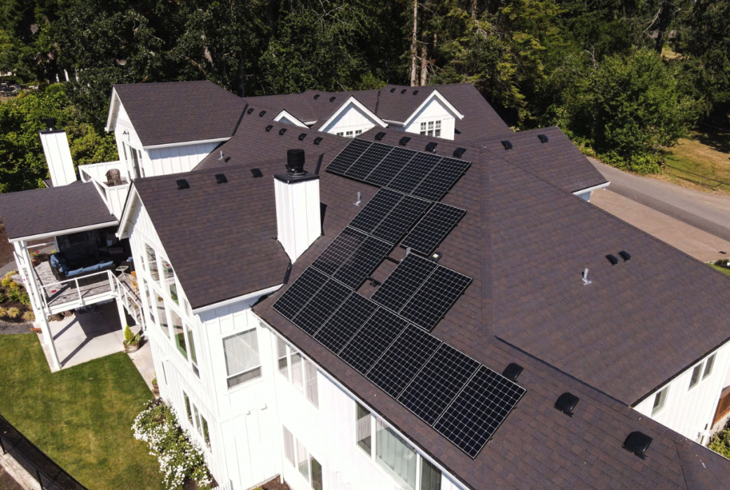 Lake Oswego home with Solar in Oregon